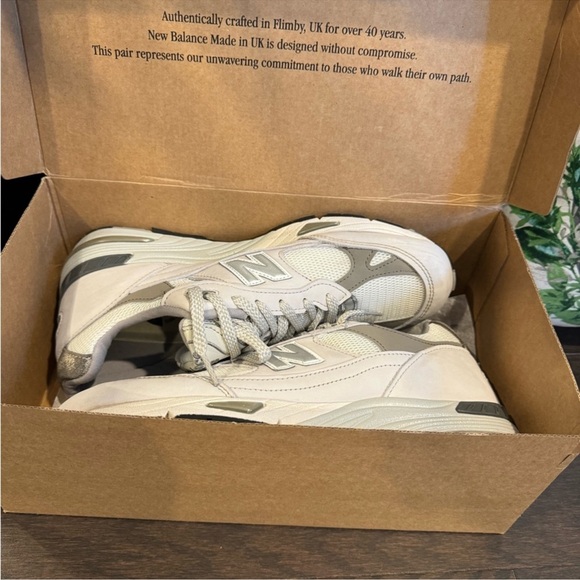 NEW BALANCE 991 GRAY RUNNING SHOES w/ BOX - Picture 11 of 13